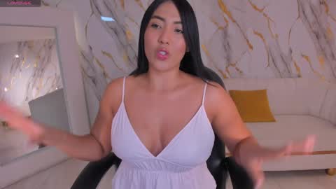 Snapshot of natalielewis_ chatting on 05/15/26, 12:12 Natalie Lewis online show from 05/15/26, 12:12