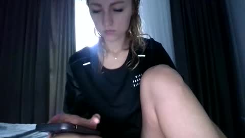 Snapshot of nataliexo111 chatting on 09/12/25, 07:41 Natali online show from 09/12/25, 07:41