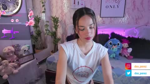 Snapshot of nataly_29 chatting on 12/13/24, 11:28 MissNatis online show from 12/13/24, 11:28