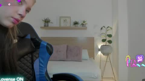 Nataly online show from 04/05/26, 02:20