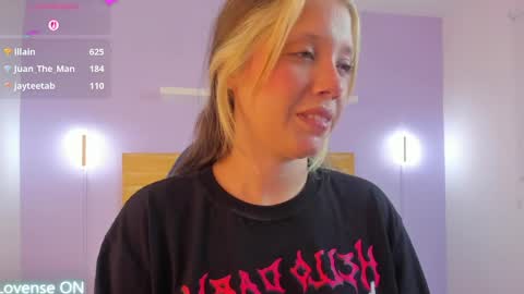 Nataly online show from 05/15/26, 10:50