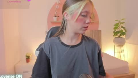 Nataly online show from 05/21/26, 02:18