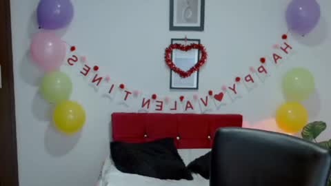 Nataly Escobar online show from 09/09/25, 12:05