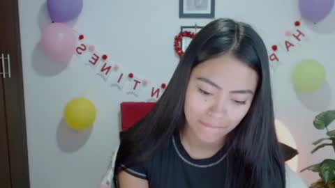 Nataly Escobar online show from 09/15/25, 12:38