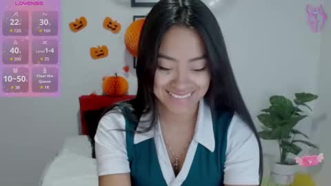 Nataly Escobar online show from 10/01/25, 12:11