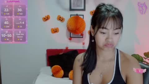 Nataly Escobar online show from 10/20/25, 12:38