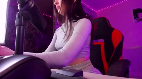 Nataly online show from 02/11/25, 08:42