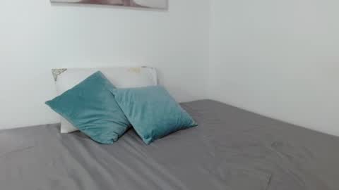 Snapshot of natalygolden69_ chatting on 09/12/25, 01:33 NATALY GOLDEN online show from 09/12/25, 01:33