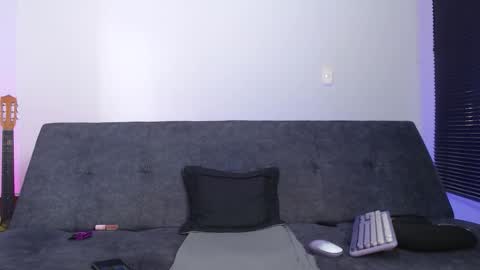   online show from 01/15/26, 08:23