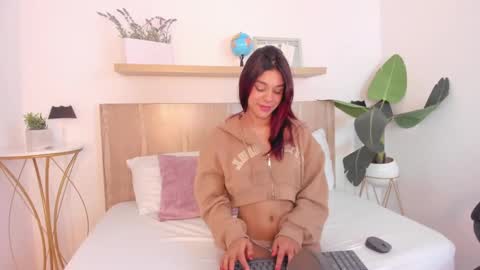 N A T A S H A online show from 01/05/25, 02:17