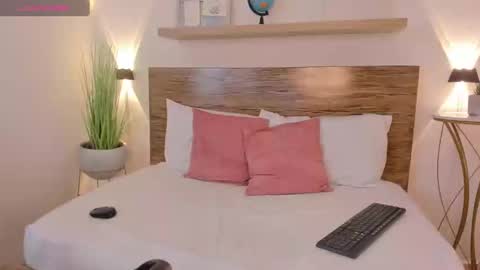 N A T A S H A online show from 03/08/25, 06:10