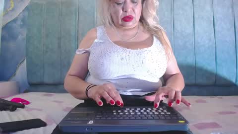 Snapshot of natasha_699 chatting on 05/03/26, 11:22 Natasha online show from 05/03/26, 11:22