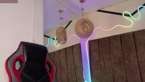 Natasha  online show from 02/01/26, 08:18