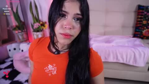 Natasha Sccott online show from 11/19/25, 06:41