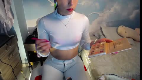 Snapshot of natasha_bernett chatting on 02/13/25, 11:15 Natasha Bernett online show from 02/13/25, 11:15