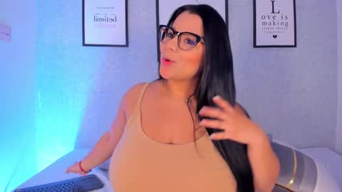  Natasha  online show from 03/26/26, 12:00