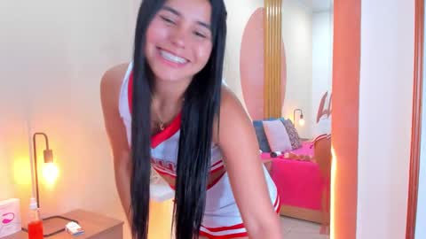 Snapshot of natasha_jurado chatting on 01/09/25, 01:08 N A T A S H A  online show from 01/09/25, 01:08