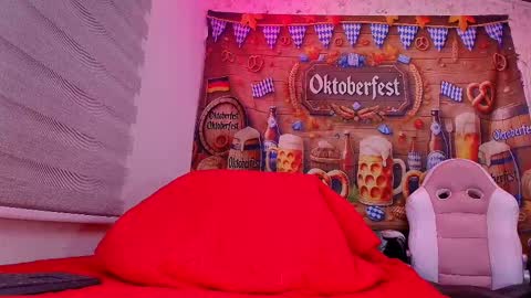 Natasha online show from 09/20/25, 07:15