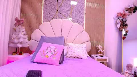 Natasha online show from 11/24/25, 07:13