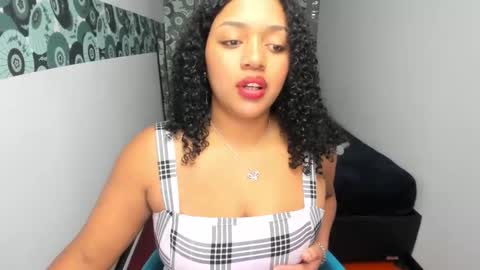 Snapshot of natasha_rose__ chatting on 03/02/25, 11:29 N A T A S H A online show from 03/02/25, 11:29