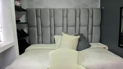 Snapshot of natasha_rose__ chatting on 09/23/25, 07:28 N A T A S H A online show from 09/23/25, 07:28