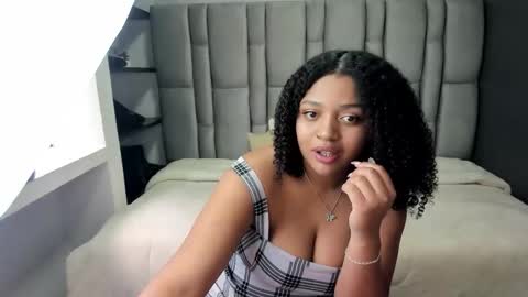 Snapshot of natasha_rose__ chatting on 09/24/25, 08:23 N A T A S H A online show from 09/24/25, 08:23