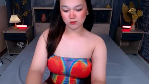 natasha_santiago5 online show from 09/23/25, 05:43