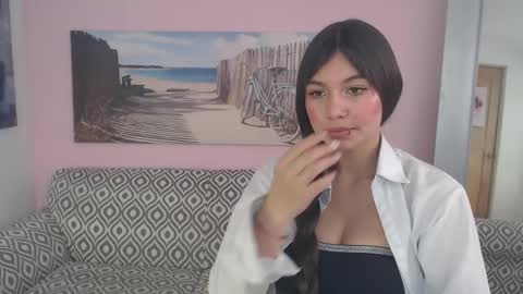 Natasha online show from 04/10/26, 12:21