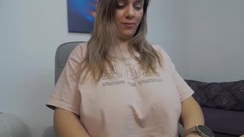 natashaboobs online show from 12/17/24, 06:45