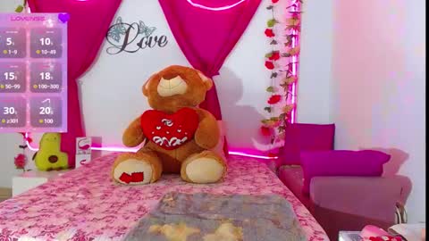 NatashaKissess   online show from 01/09/25, 03:44