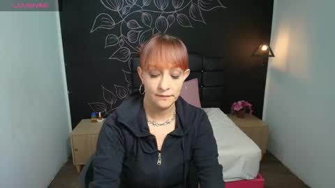 Natasha Mason online show from 10/21/25, 11:44