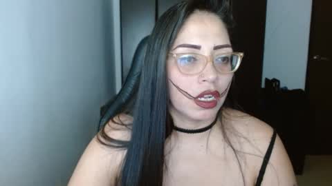 Natasha Smithe  online show from 02/06/25, 02:11