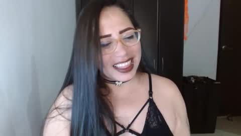 Natasha Smithe  online show from 10/19/25, 07:36