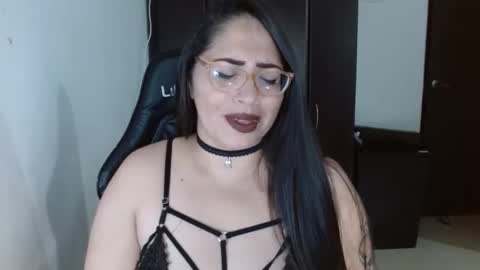 Natasha Smithe  online show from 11/21/25, 12:21