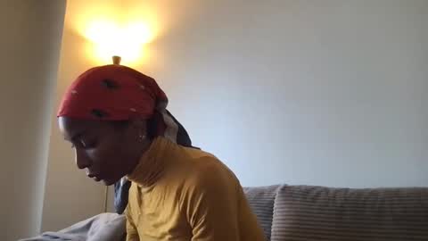 Snapshot of natassiadreamsxxx chatting on 01/11/26, 12:15 Natassia Dreams online show from 01/11/26, 12:15