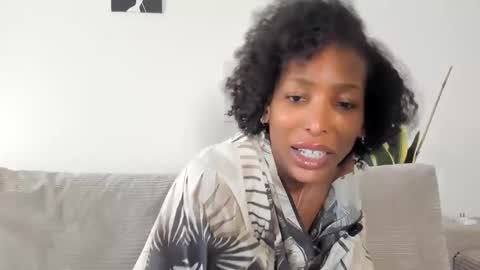 Snapshot of natassiadreamsxxx chatting on 02/17/26, 12:40 Natassia Dreams online show from 02/17/26, 12:40