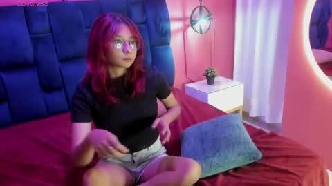 Snapshot of nataz_darcy chatting on 04/12/26, 04:28 Nataa online show from 04/12/26, 04:28