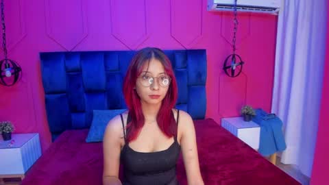 Snapshot of nataz_darcy chatting on 05/07/26, 04:29 Nataa online show from 05/07/26, 04:29