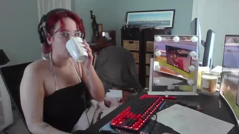 natbaby2002 online show from 04/29/26, 06:25