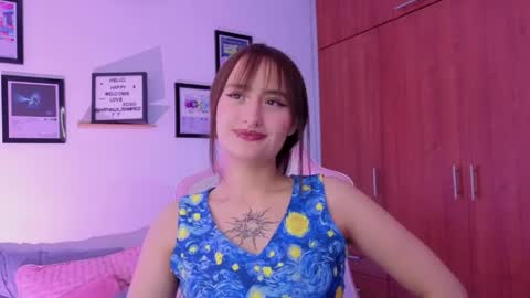 Nathalia Ramirez online show from 04/01/26, 11:35