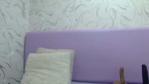 Nathalia online show from 12/21/25, 04:30