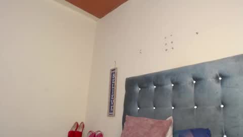 Snapshot of nathalie_jackson chatting on 10/22/25, 12:55 nathalie jackson online show from 10/22/25, 12:55