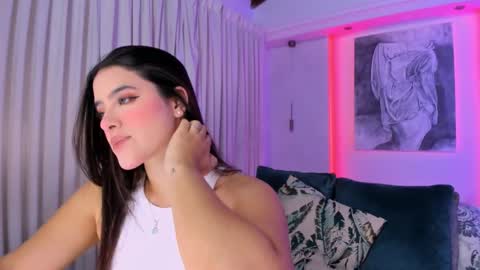 NATHALIE online show from 09/10/25, 11:32