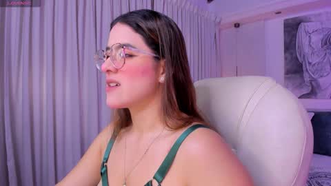 NATHALIE online show from 03/17/26, 11:24