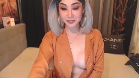 Snapshot of nathaliehuges chatting on 03/09/26, 04:16 Goddess Nathalie online show from 03/09/26, 04:16