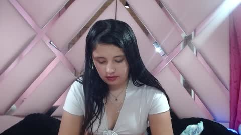 nathaly low online show from 01/21/25, 10:08