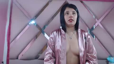 Snapshot of nathaly_sweet23 chatting on 02/05/25, 09:46 Nathaly sweet online show from 02/05/25, 09:46