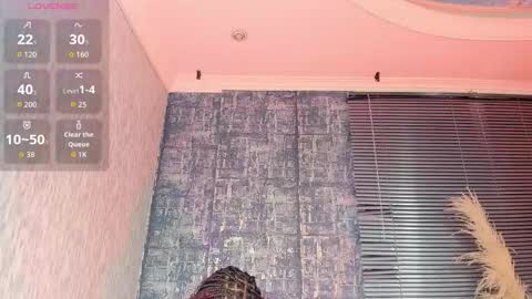        online show from 11/30/25, 08:13