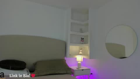 NATHALY  online show from 11/28/25, 10:40