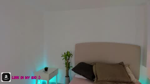 NATHALY  online show from 02/27/26, 10:48